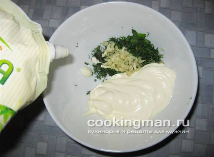 салат з ананасами і куркою