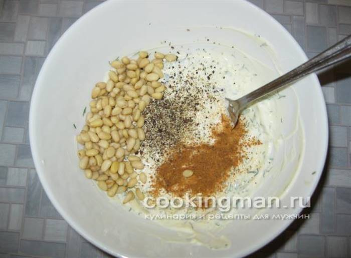салат з ананасами та куркою