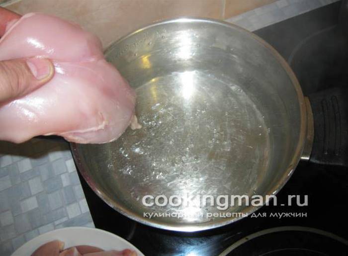 салат з ананасами та куркою