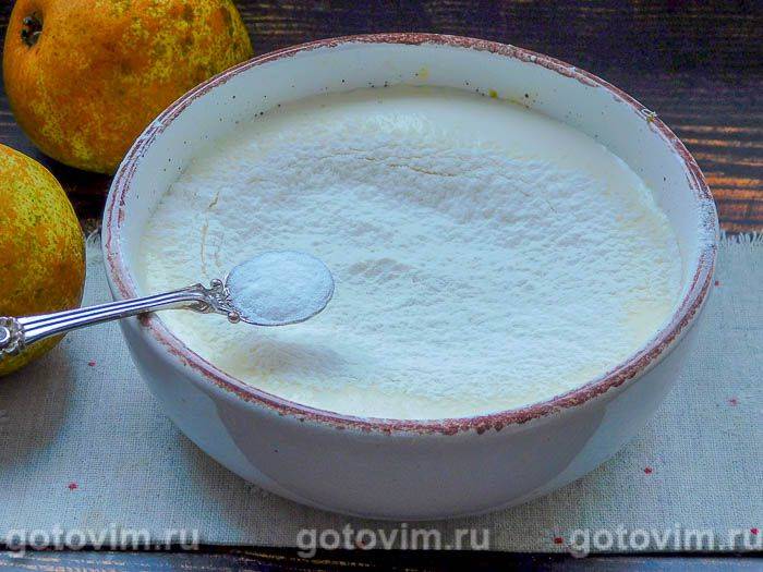 Груша в тісті