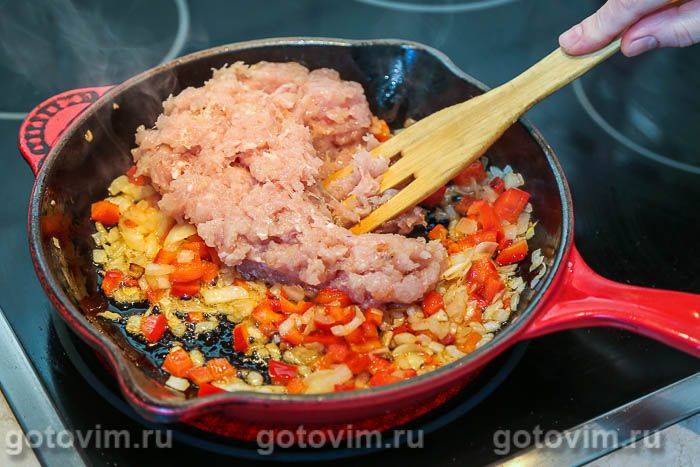 Лазанья з куркою та грибами