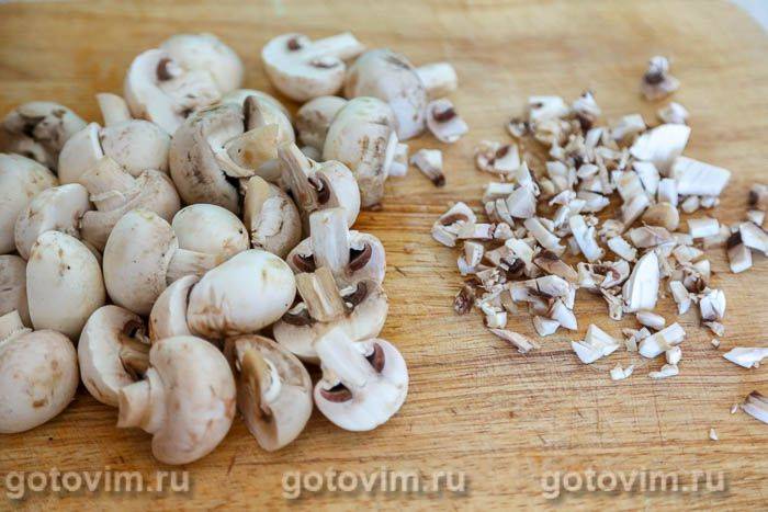 Лазанья з куркою та грибами