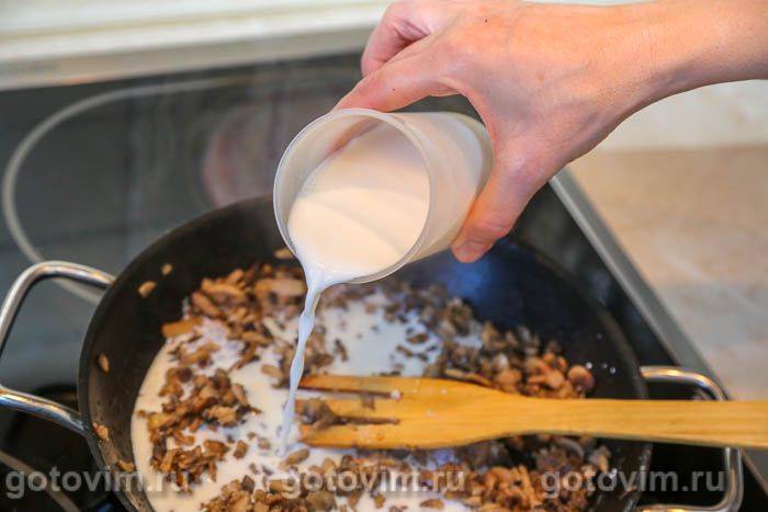 Лазанья з куркою та грибами