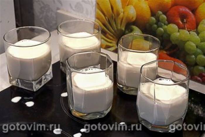 Панна котта з желе з червоних апельсинів