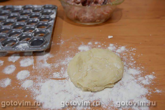 Домашні пельмені в пельменниці