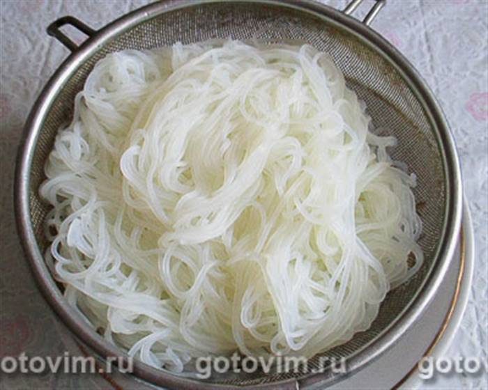 Фунчоза з білими китайськими деревними грибами