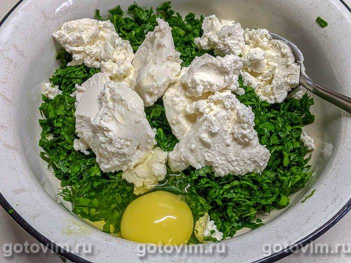 Кльоцки зі шпинату з часниковим соусом