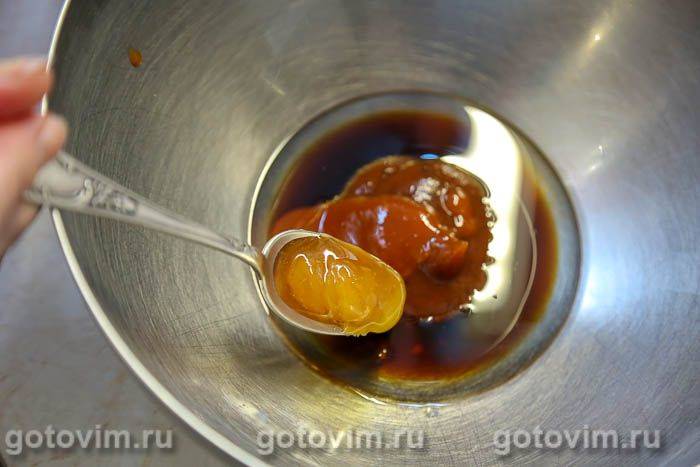 Курячі крильця на шпажках у духовці